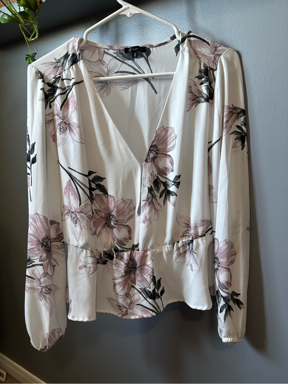 Dynamite White Floral Blouse